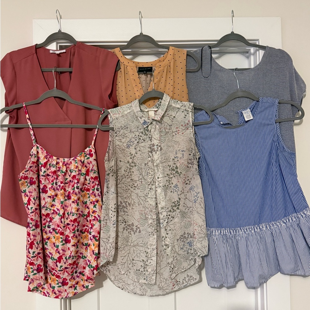 Mixed bundle women’s tops size S